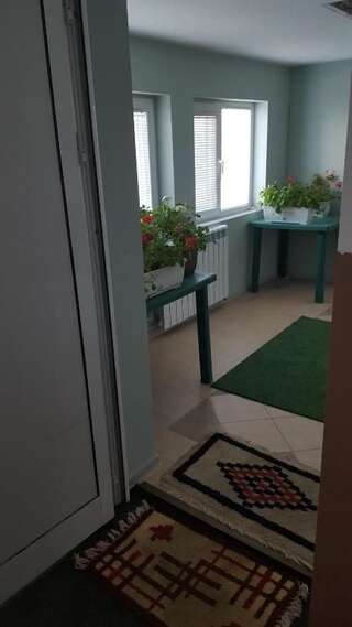 Отель Snejanka Family Hotel София Двухместный номер с 2 отдельными кроватями-7